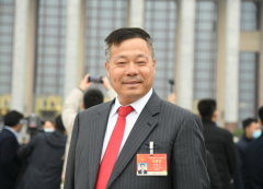 陈锦石都从本身范畴和现实履历