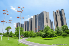 配建取儿童双泳池、羽毛、阳光草坪及亲子勾当